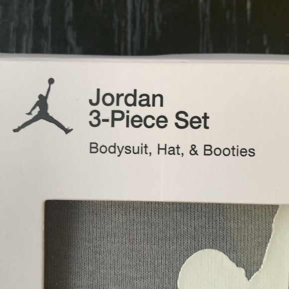 Jordan 3 piece longsleeve set 6-12 months NEW - Picture 3 of 3